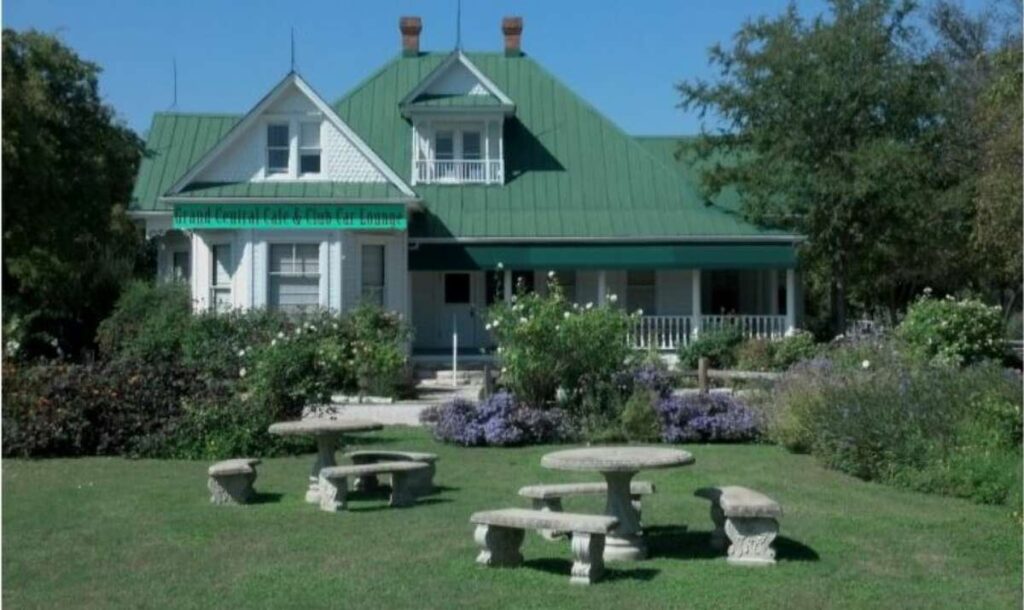 Complete Guide On Texas Chainsaw Massacre House Inside Words