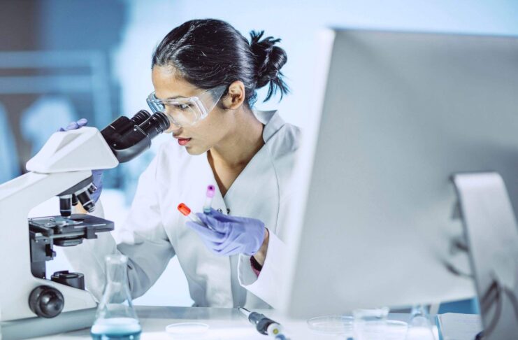 4 Qualities To Look For in Life Science Recruiters (1)