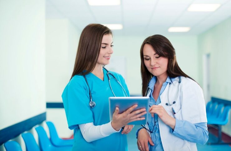The Honest Pros and Cons of Per Diem Nursing-